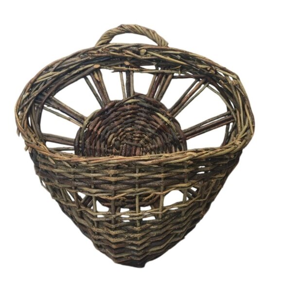 Vintage Wicker Wall Pocket Basket with Sunburst Design Hanging Willow Basket - Picture 2 of 12